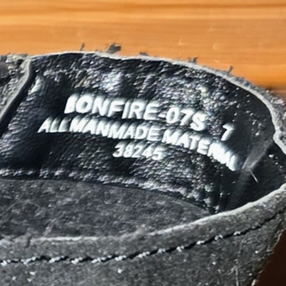 Bamboo Bonfire 07S Black Suede Lace-Up Women's Boots - Size 7 - Picture 6 of 7